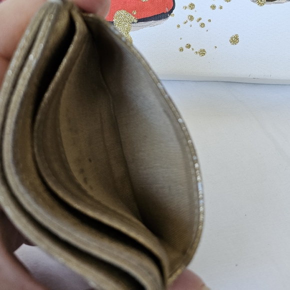 RARE EUC Chanel Suede Camelia Embossed Card Holder - Picture 10 of 13